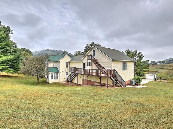 3rd image of 110 Lena Dr