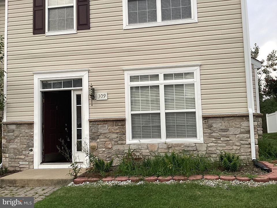 1st image of 309 Old Squaw Ct #309-30984582