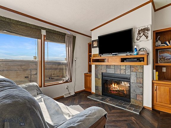 2nd image of 56 Spannering Rd