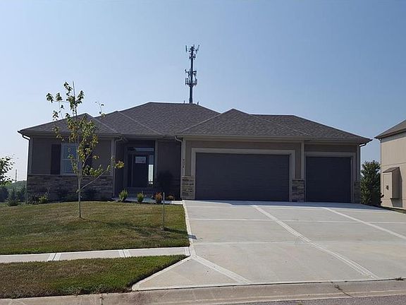2nd image of 4334 S Stone Canyon Dr