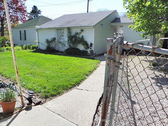 3rd image of 2739 N Avondale Blvd