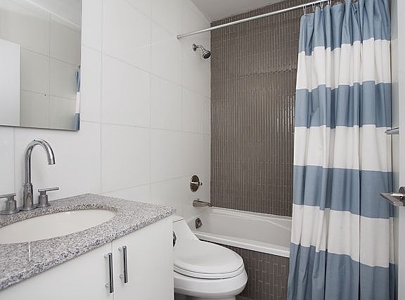5th image of 211 E 46th St #22G