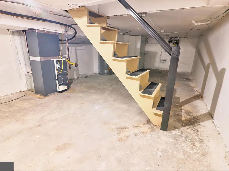 3705 Gough St — Photo 14