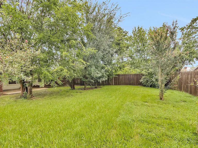 13839 Placid Brook Ct — Photo 28