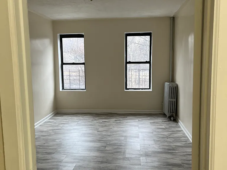 3534 Bronx Blvd #3 — Photo 2