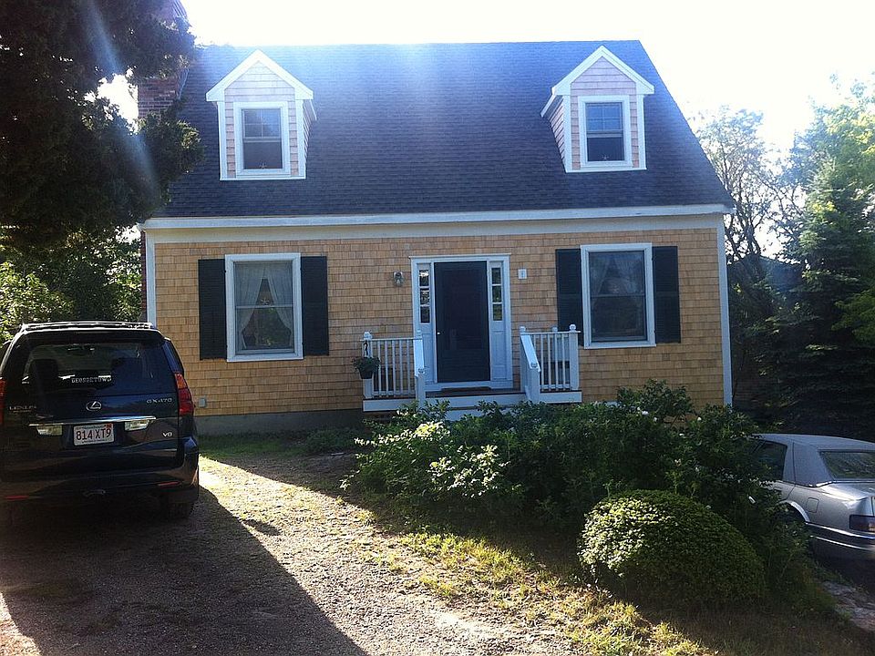 2nd image of 3 Orchard Ln