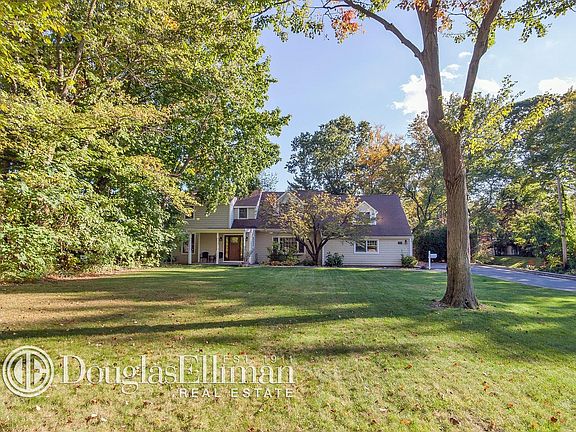 5th image of 70 Fernwood Ln