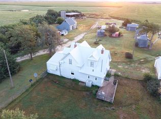 1482 19th Rd, Stockton, KS 67669