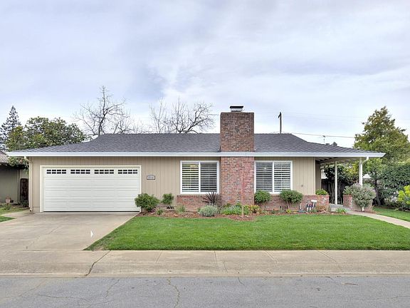 2nd image of 1710 Marina Way