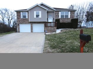 4313 W Pinebrook Ct, Columbia, MO 65203