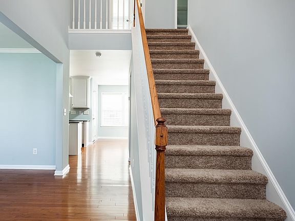 4th image of 725 Byrum Way St
