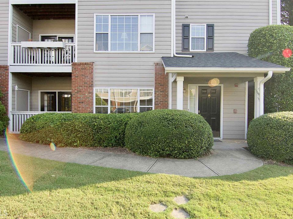 1st image of 701 Vinings Forest Ln SE