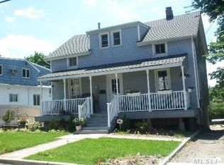 45 Irwin Pl, Huntington, NY 11743