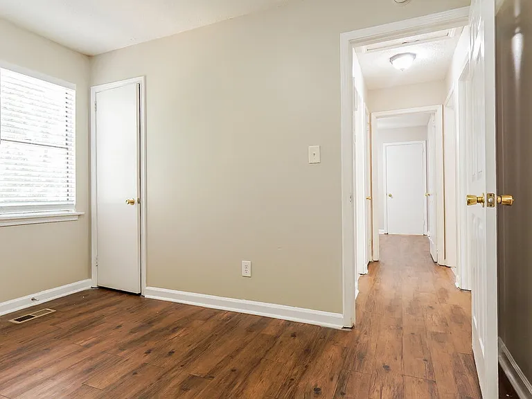 20 Moonglow Dr — Photo 11
