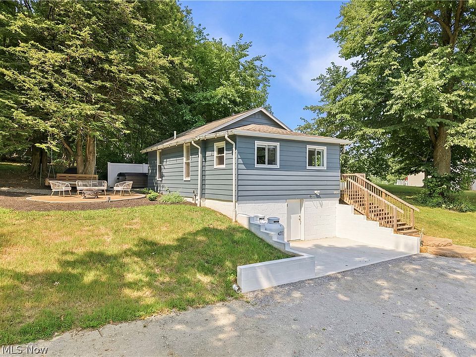 1st image of 32880 Camp Dr