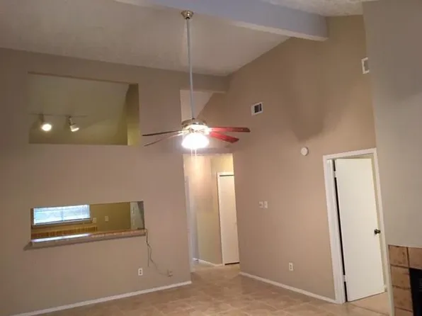 3734 Westmeadow Dr, Houston, TX 77082