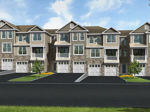 59 Autumn Way #37, Montvale, NJ 07645