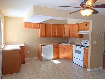 5th image of 5566 Shady Oak St