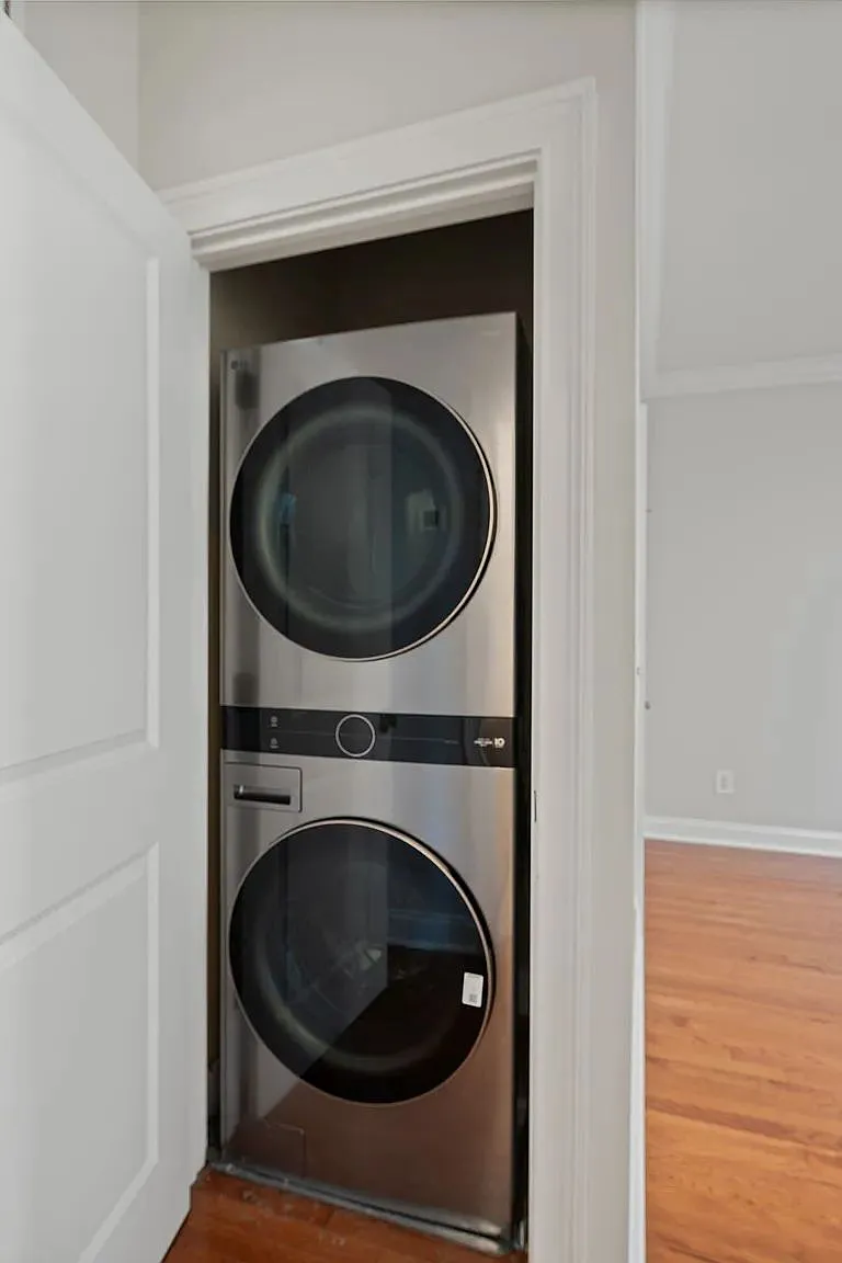 1 bed, 1.0 bath, 705 sqft, $1,645 — Photo 3