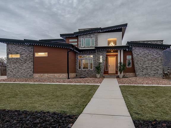 4th image of 262 N Santa Fe Dr