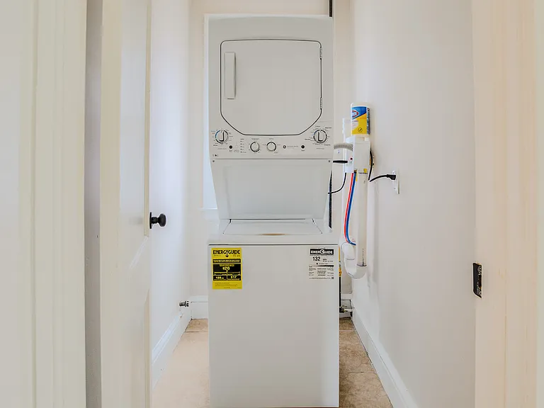 219 Jordan Ln #2 — Photo 16