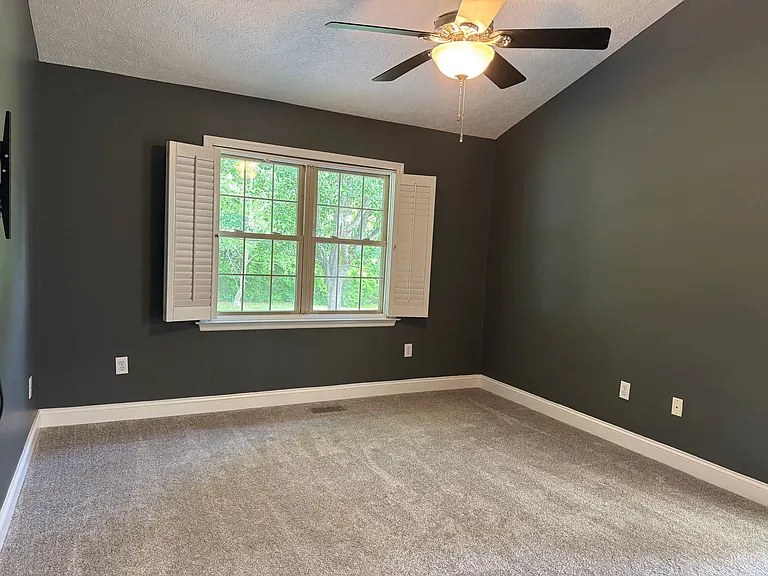 105 Owls Nest Ct — Photo 17