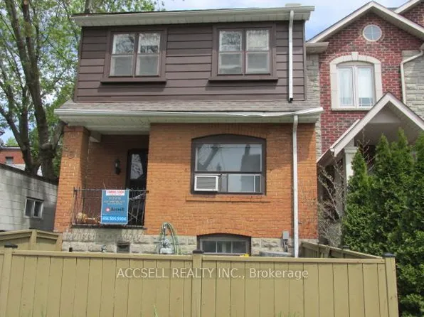 53 Arlington Ave N, Toronto, ON M6G 3K9