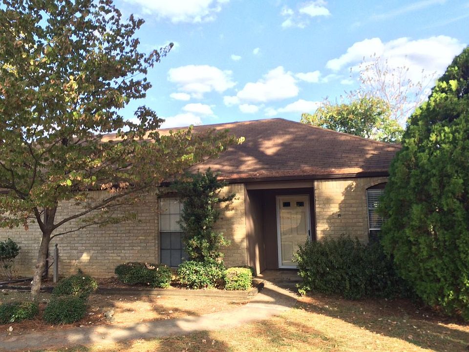 1st image of 2214 Bonnell Dr #A