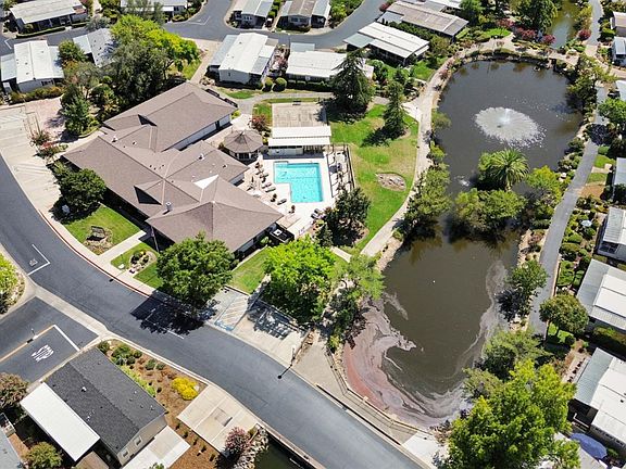 5th image of 537 Southwood Dr