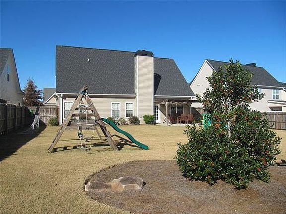 2nd image of 338 Stillwood Dr