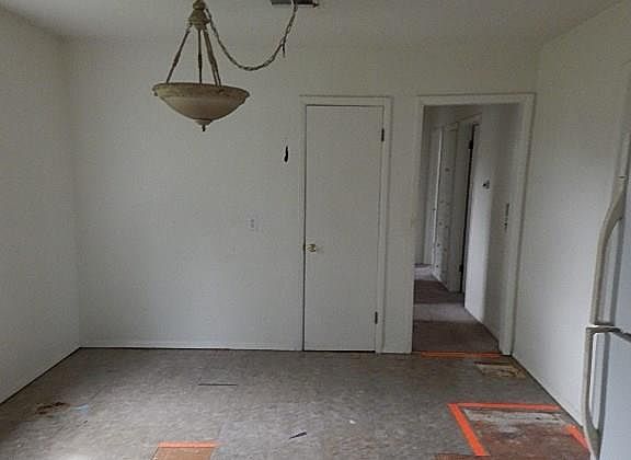 3rd image of 304 N Missouri St