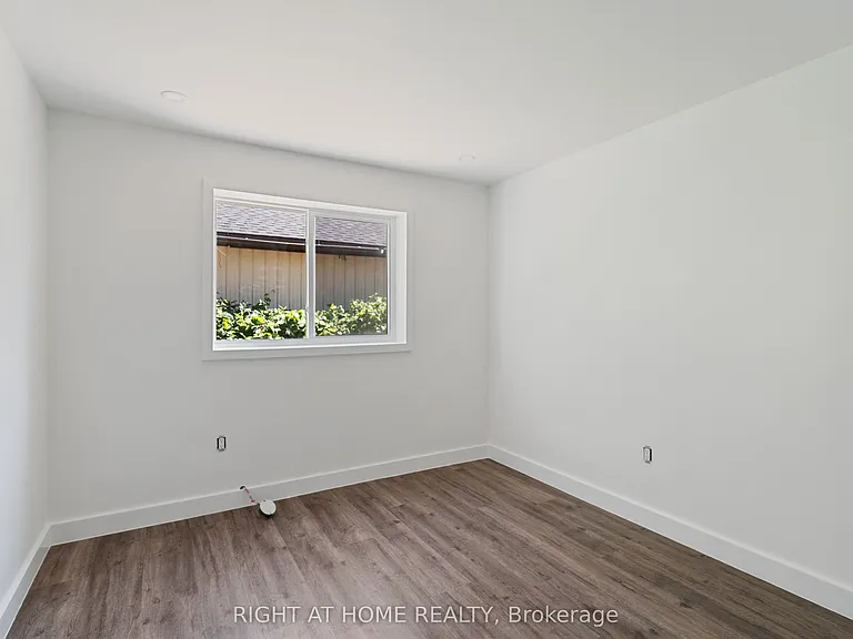 578 1st St #2 — Photo 9