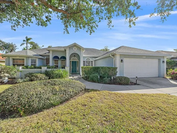 4757 Country Manor Dr, Sarasota, FL 34233