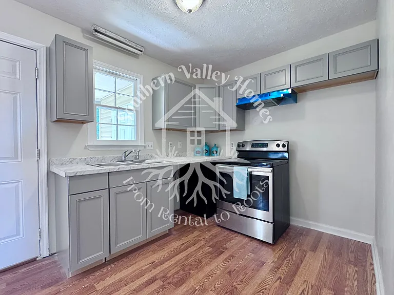 1634 Huntley Ridge Dr — Photo 9