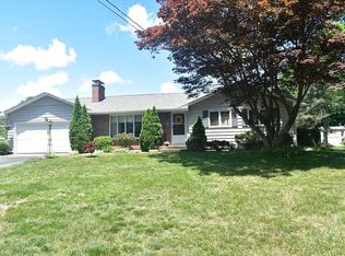 88 Old Barn Rd, West Springfield, MA 01089