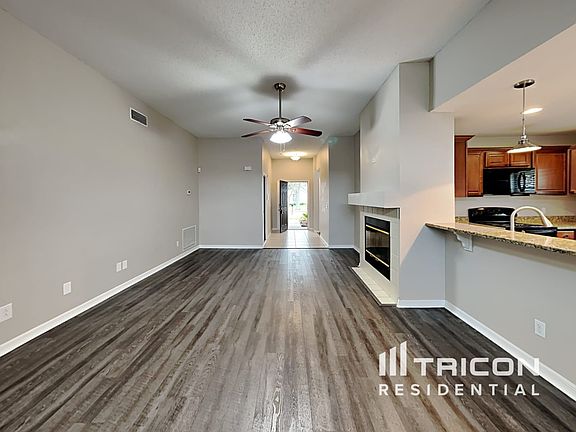 2nd image of 1824 Erin Brooke Dr