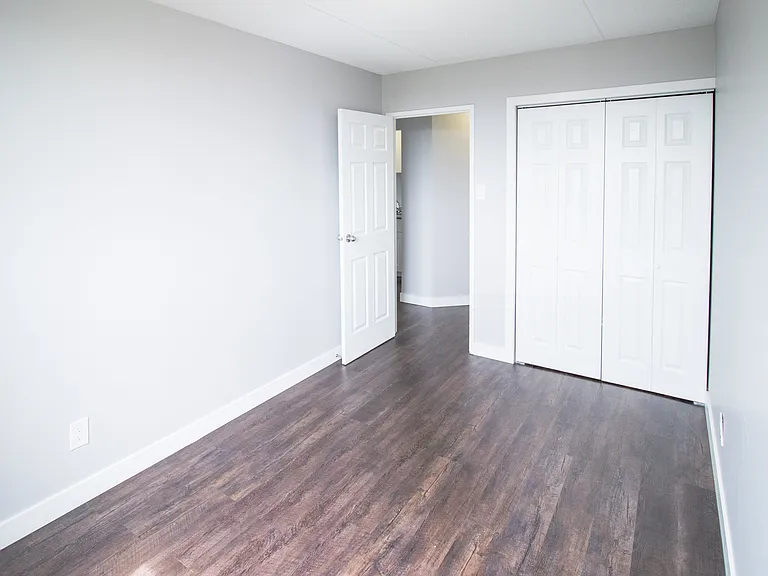37 Berkeley Pl W — Photo 11
