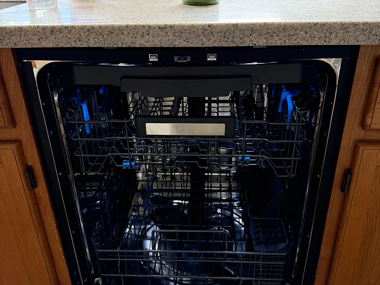 Dishwasher with interior LEDs