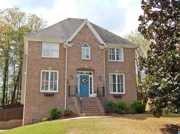 1612 Russet Crest Cir, Hoover, AL 35244