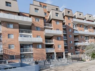 3025 The Credit Woodlands UNIT 226, Mississauga, ON L5C2V3