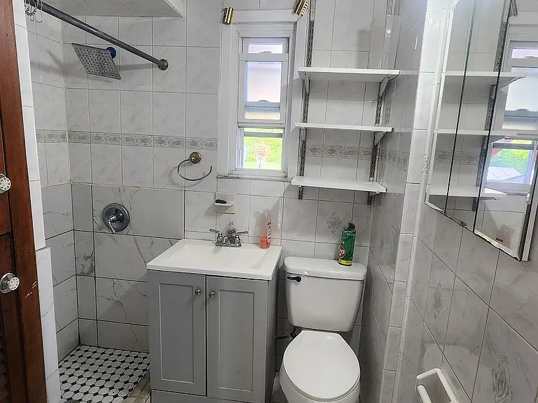 208 Sanford Ave #1 — Photo 7