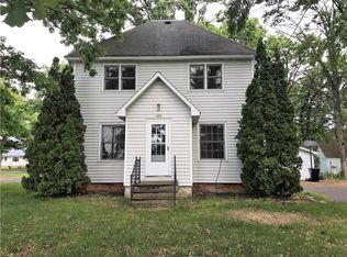 404 S Main St, Luck, WI 54853