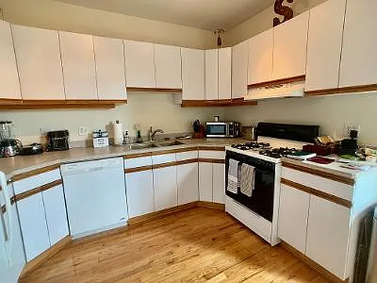 Rented by Reliable L Management LLC | media 27