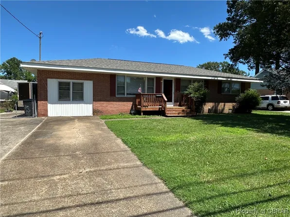 712 Macon Rd, Hampton, VA 23666