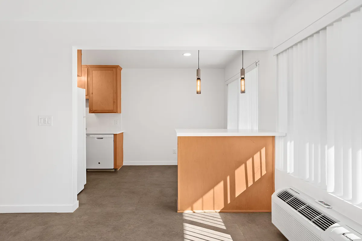 1 bed, 675 sqft, $2,195 — Photo 2