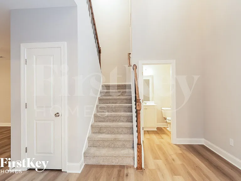 116 Unique Pl — Photo 14