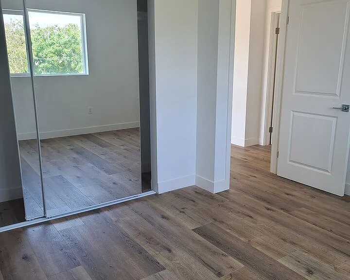 13824 Bessemer St — Photo 14