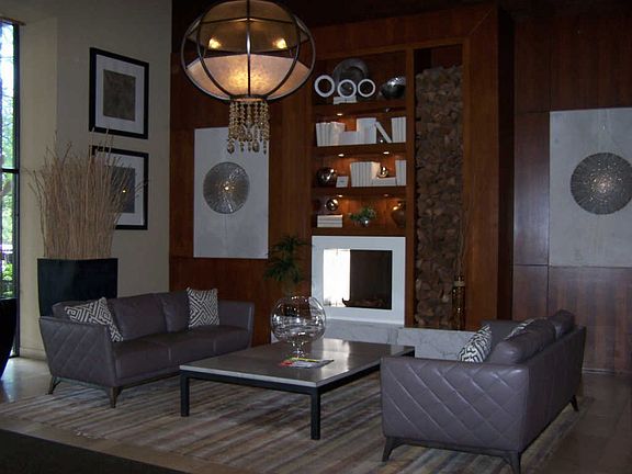 3rd image of 21 Kristin Dr Unit 923