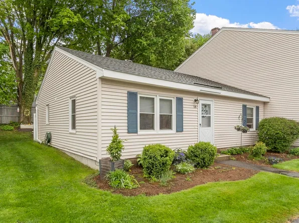 103 Main St APT 18, Pepperell, MA 01463