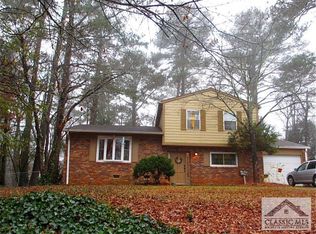 320 College Cir, Athens, GA 30605